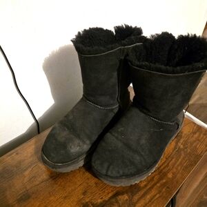 UGG Bailey